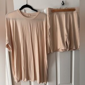 nuuds Cream Women Bike Shorts Set